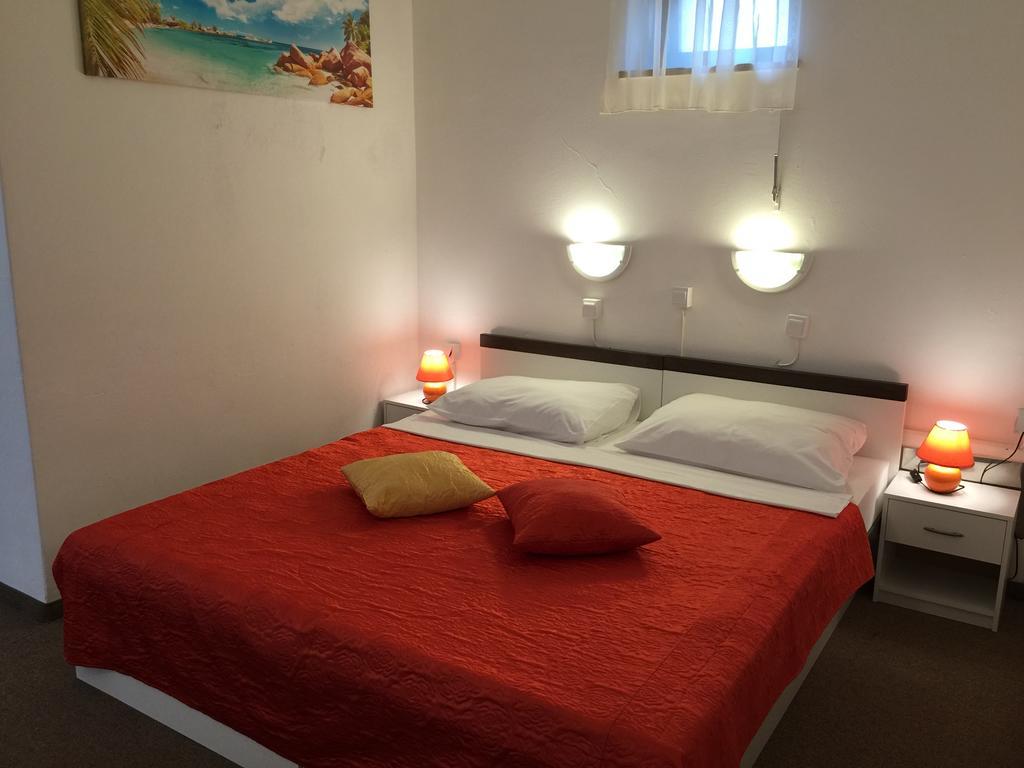 Hotel Ruza Novi Vinodolski Værelse billede